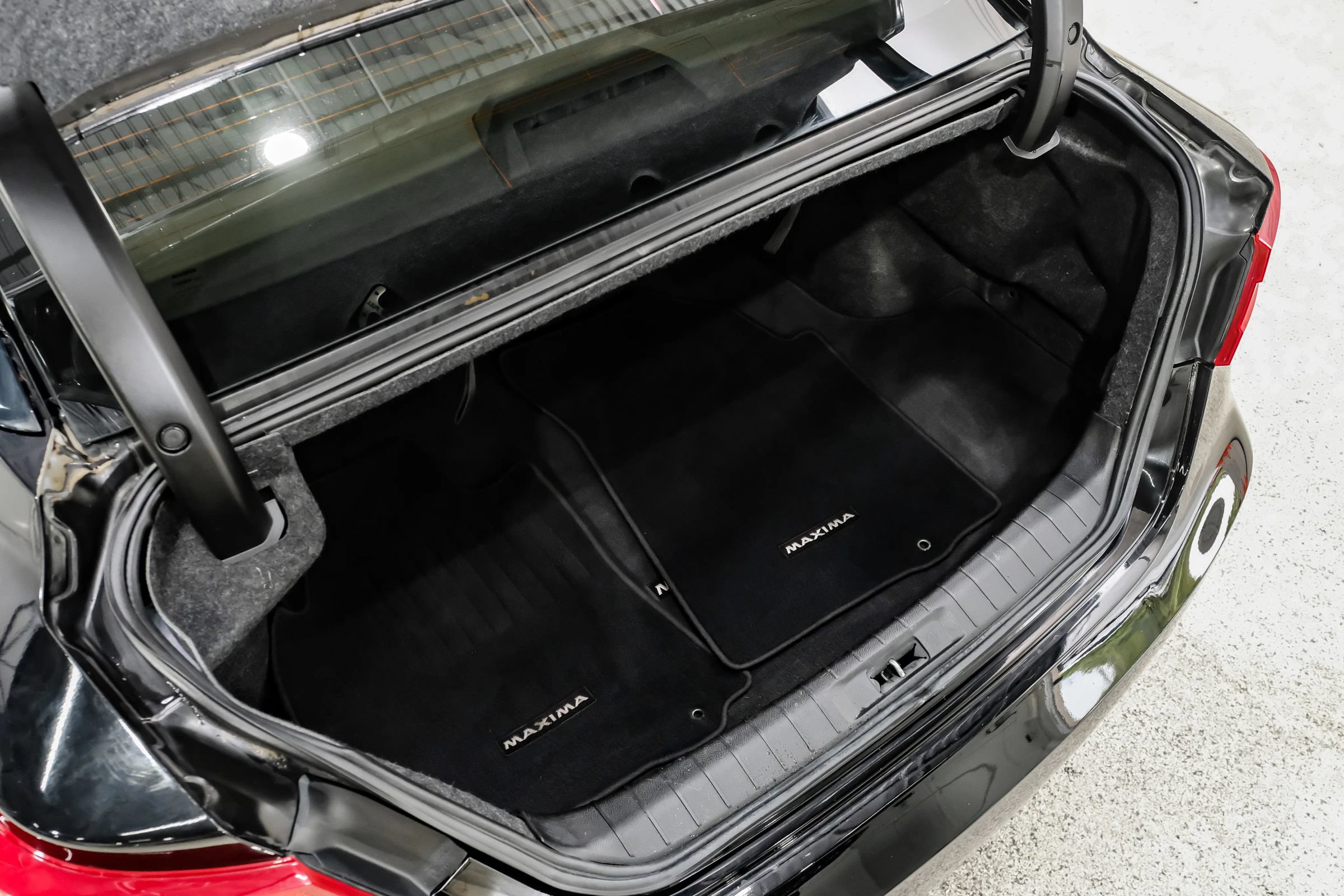 Used 2016 Nissan Maxima Platinum FWD image 52