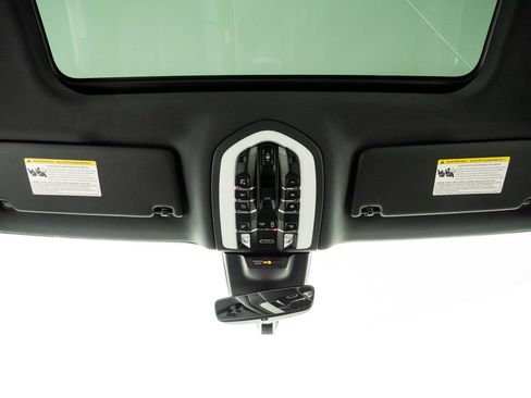 New 2026 Porsche Macan AWD/4WD image 20