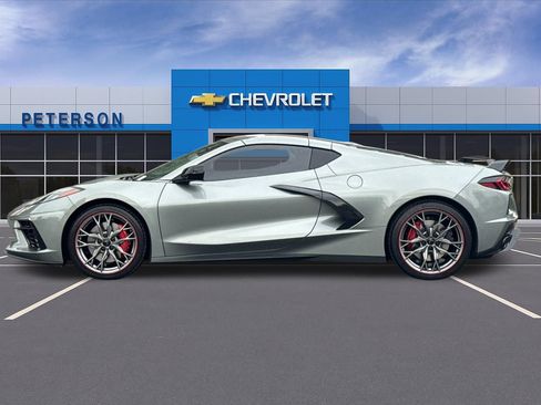 Used 2024 Chevrolet Corvette Stingray Preferred Cpe w/ Z51 Performance Package RWD image 7