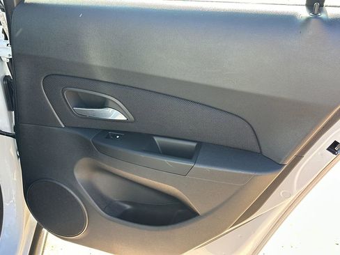 Used 2012 Chevrolet Cruze LT image 16