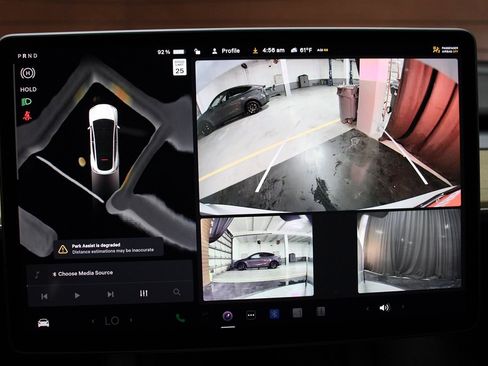 Used 2023 Tesla Model Y Long Range image 36