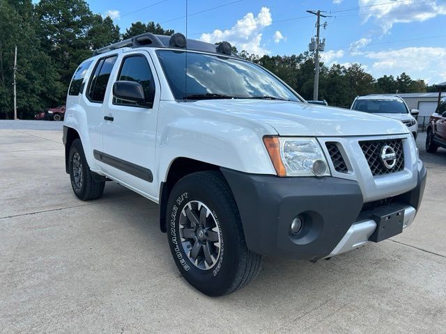 Used 2015 Nissan Xterra PRO-4X w/ Nevada Tow Package AWD/4WD image 2