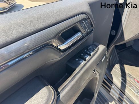 Used 2024 GMC Sierra 3500 AT4 w/ AT4 Premium Plus Package AWD/4WD image 11