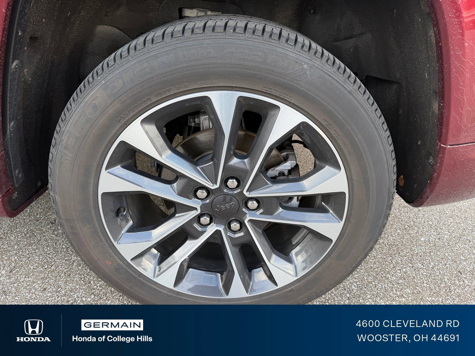 Used 2023 Jeep Grand Cherokee Overland AWD/4WD image 11