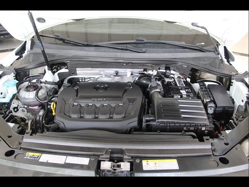 Used 2022 Volkswagen Tiguan SE R-Line AWD/4WD image 29