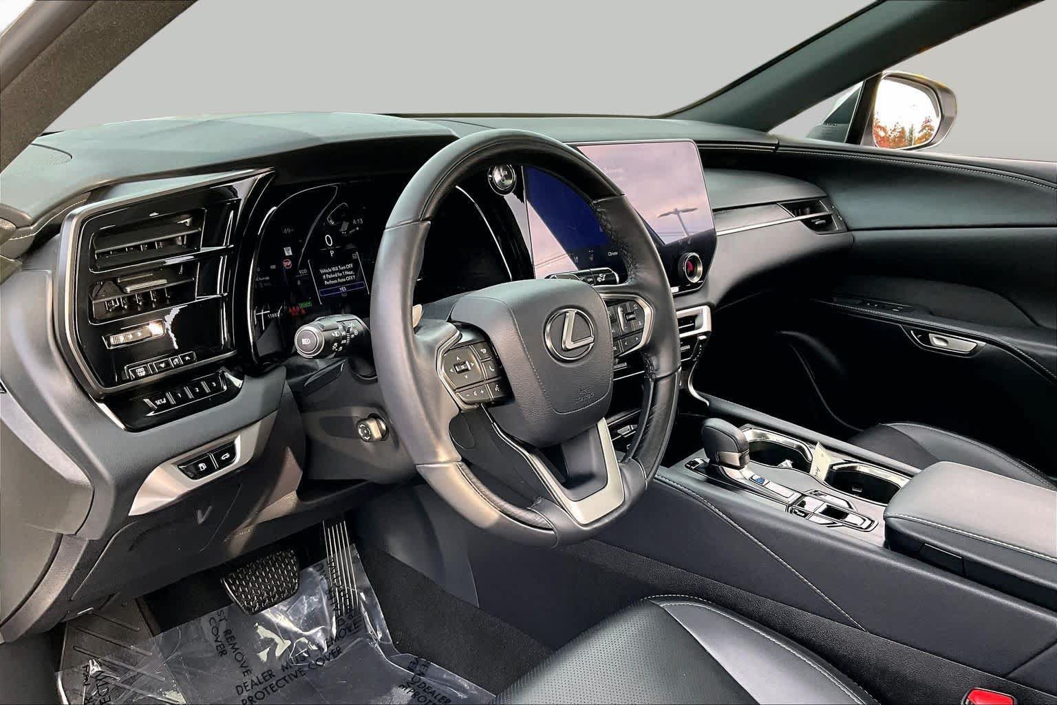 Used 2026 Lexus RX 350h AWD/4WD image 18