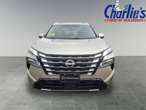 Certified 2025 Nissan Rogue Platinum w/ Tech Package image 2