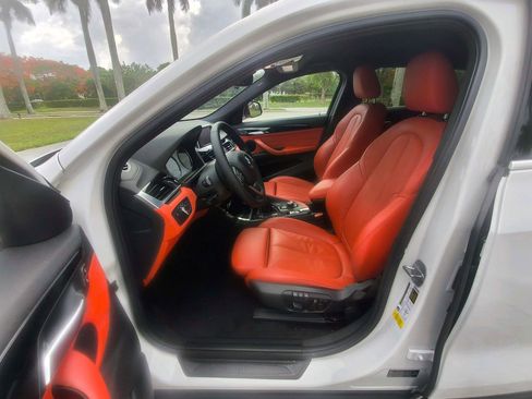Used 2018 BMW X2 sDrive28i w/ Convenience Package FWD image 11