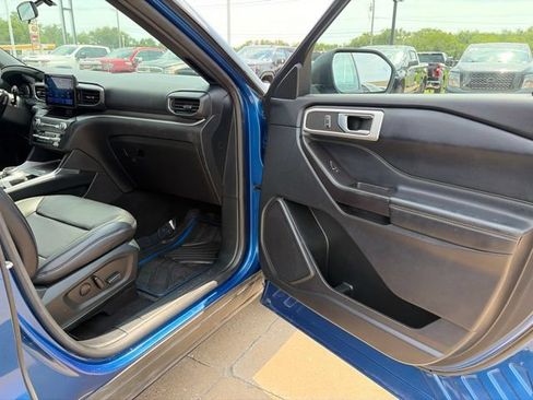 Used 2020 Ford Explorer XLT w/ Equipment Group 202A AWD/4WD image 50