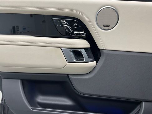 Used 2021 Land Rover Range Rover P525 Westminster Edition image 21