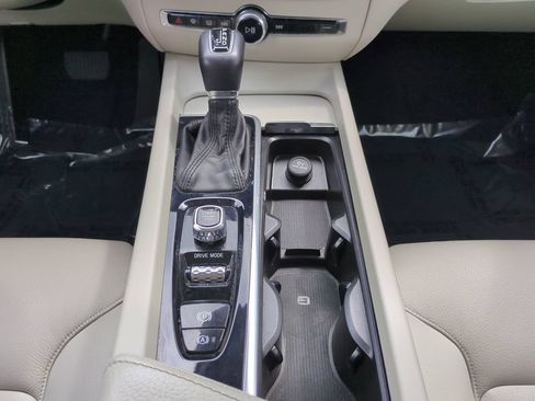Used 2020 Volvo S60 T5 Momentum FWD image 18