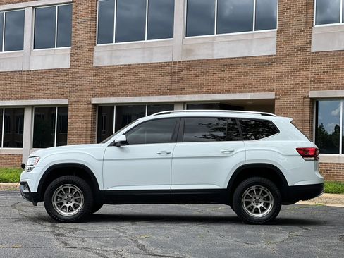 Used 2018 Volkswagen Atlas SE AWD/4WD image 2