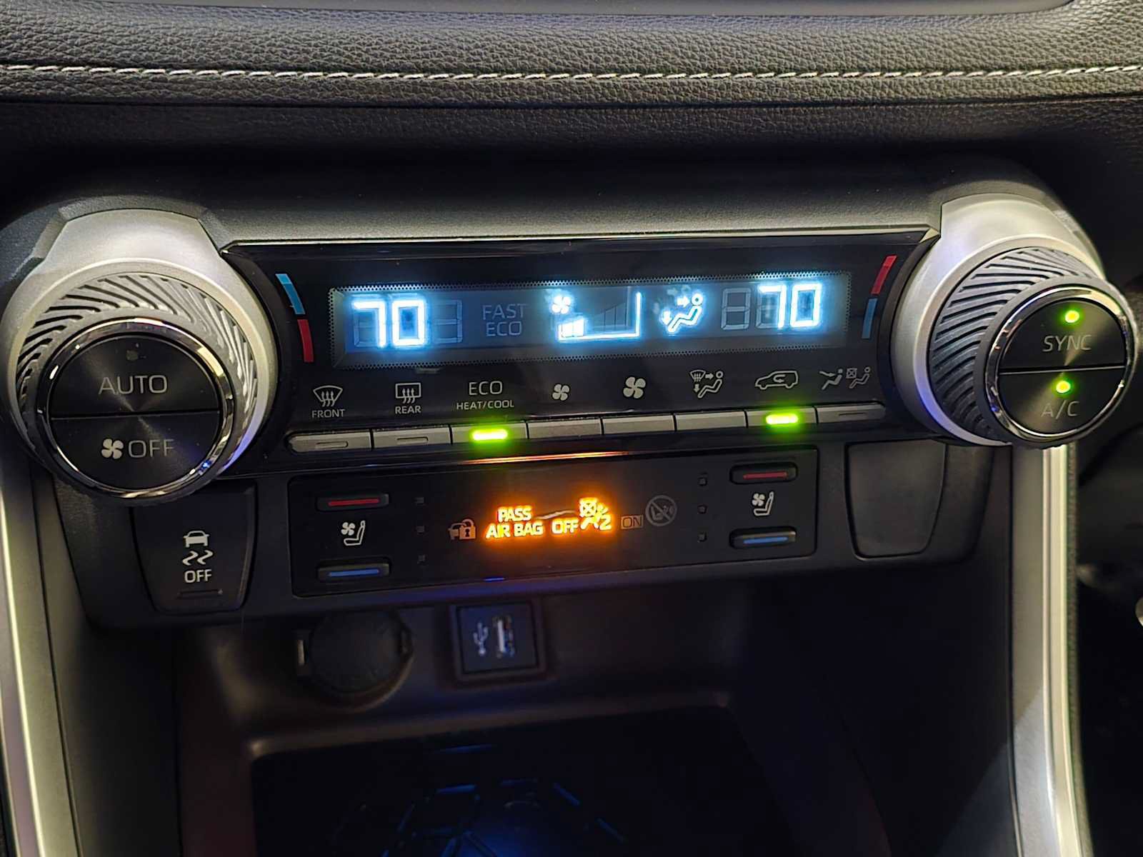 Certified 2025 Toyota RAV4 Limited w/ Advanced Technology Package AWD/4WD image 15