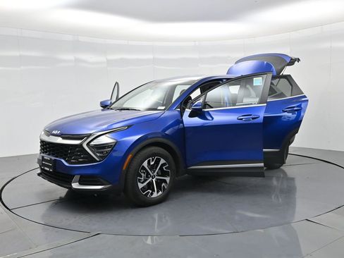 Used 2024 Kia Sportage EX image 22