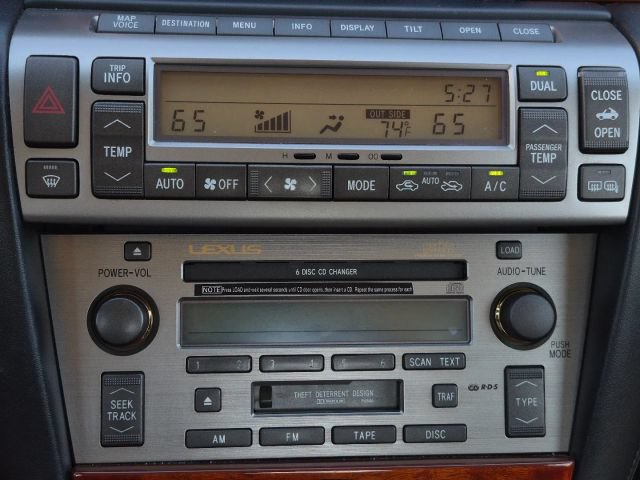 Used 2005 Lexus SC 430 Convertible RWD image 31
