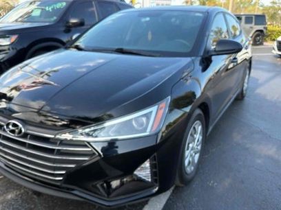 Used 2019 Hyundai Elantra SE