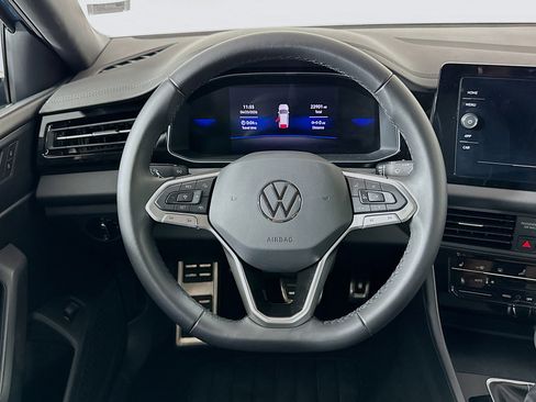 Used 2025 Volkswagen Jetta Sport FWD image 18