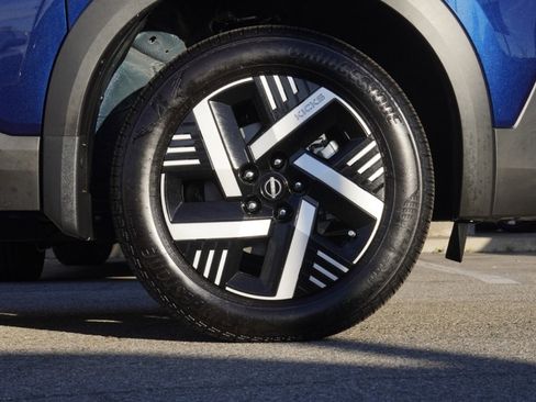 New 2026 Nissan Kicks SV image 8