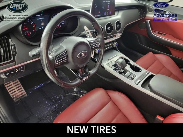 Used 2021 Kia Stinger GT2 AWD/4WD image 12
