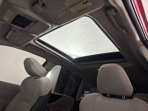 Used 2019 Subaru Forester Premium image 2