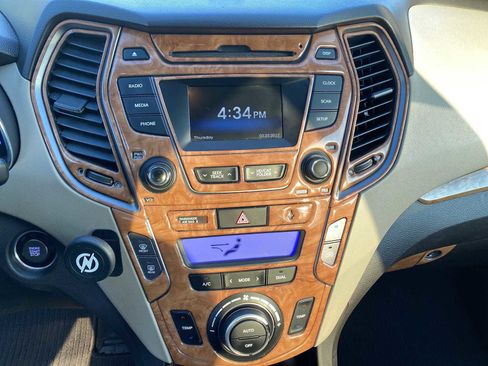 Used 2013 Hyundai Santa Fe Sport image 16