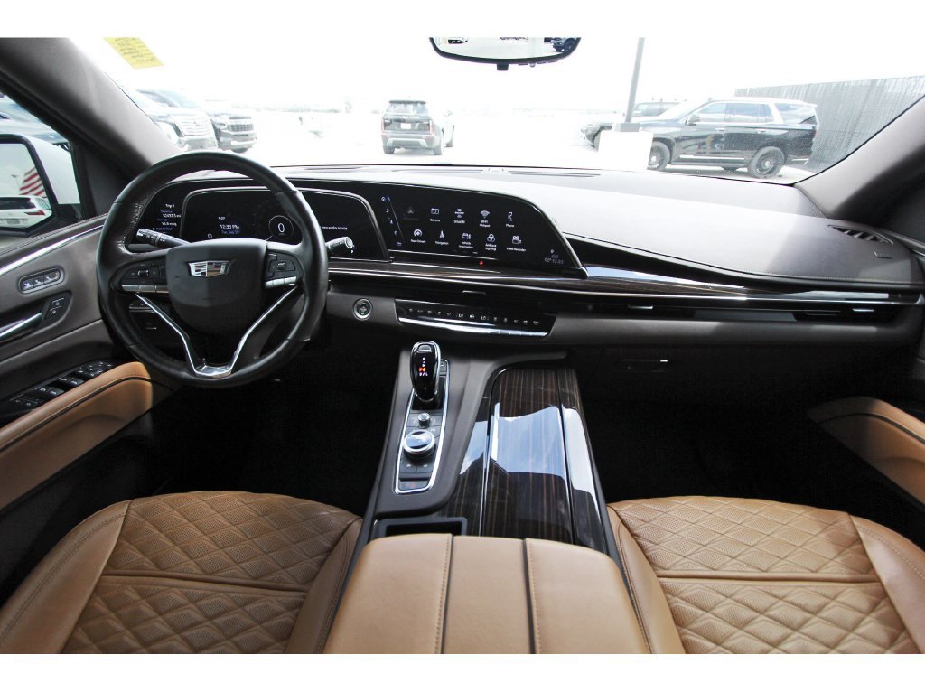 Used 2023 Cadillac Escalade ESV Premium Luxury AWD/4WD image 9