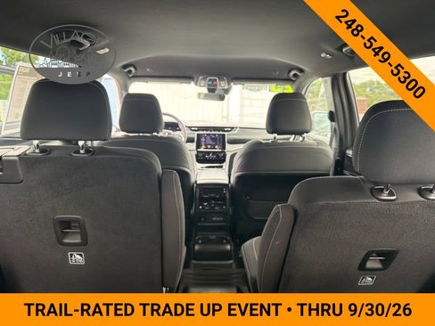 Used 2025 Jeep Grand Cherokee L Laredo w/ Luxury Tech Group I AWD/4WD image 9