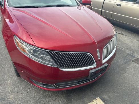 Used 2013 Lincoln MKS AWD image 3