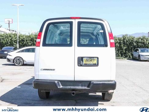 Used 2020 Chevrolet Express 2500 Extended w/ Communications Package RWD image 3