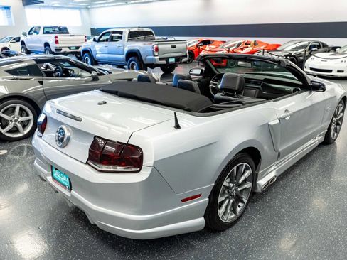 Used 2012 Ford Mustang GT Premium w/ Electronics Pkg image 5
