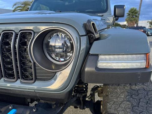 Used 2024 Jeep Wrangler Unlimited Rubicon 4xe image 33