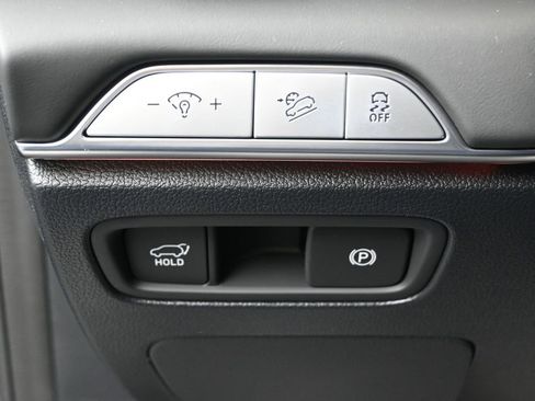 New 2025 Genesis GV80 3.5T e-SC image 21