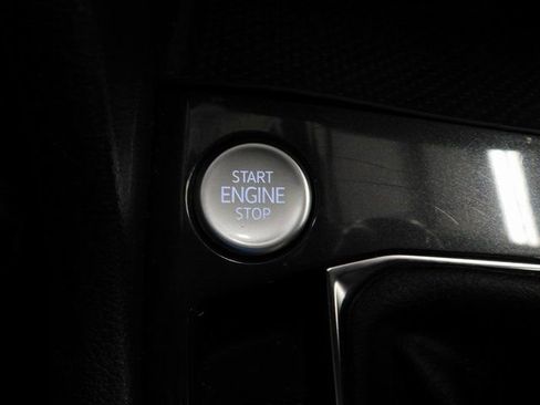 Used 2024 Volkswagen Tiguan S image 31