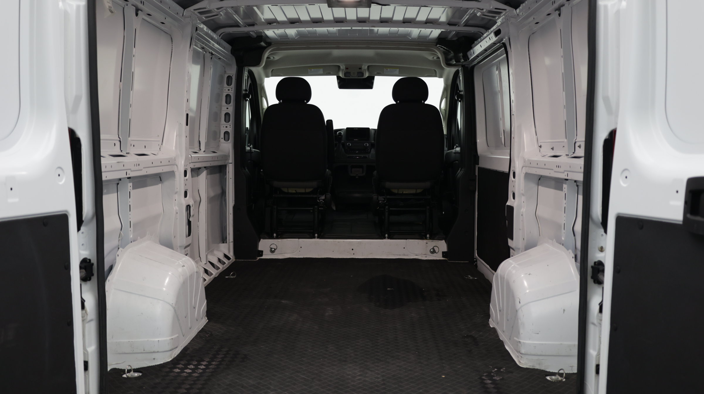 Used 2025 RAM ProMaster 2500 w/ Convenience Group FWD image 30