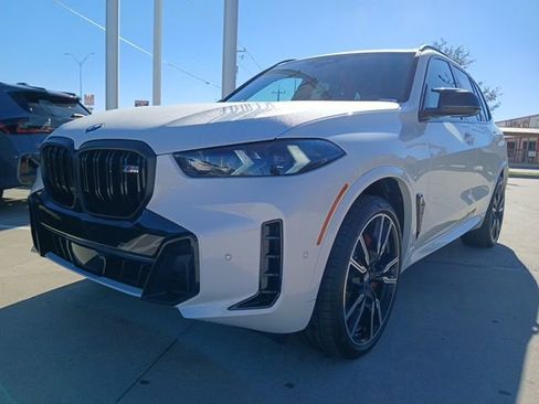 New 2026 BMW X5 M60i image 3