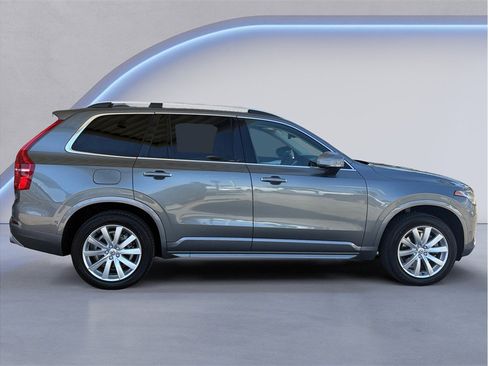 Used 2018 Volvo XC90 T5 Momentum w/ Convenience Package AWD/4WD image 7