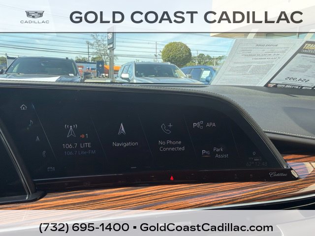 Used 2021 Cadillac Escalade Premium Luxury w/ Driver Assist Tech Package AWD/4WD image 29