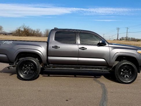 Used 2023 Toyota Tacoma SR w/ SR Convenience Package image 7
