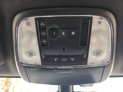 Used 2016 Jeep Grand Cherokee Laredo 75th Anniversary RWD image 24