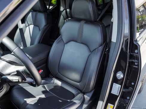 Used 2023 Honda Pilot Touring image 16