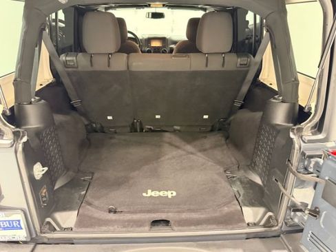 Used 2017 Jeep Wrangler Unlimited Sport w/ Quick Order Package 24S AWD/4WD image 36