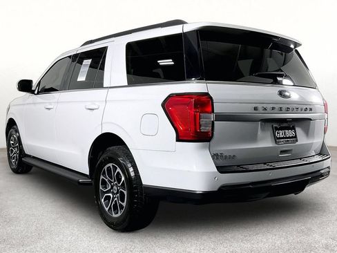 Used 2024 Ford Expedition XLT RWD image 16