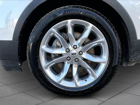 Used 2014 Ford Explorer XLT w/ Equipment Group 202A image 10