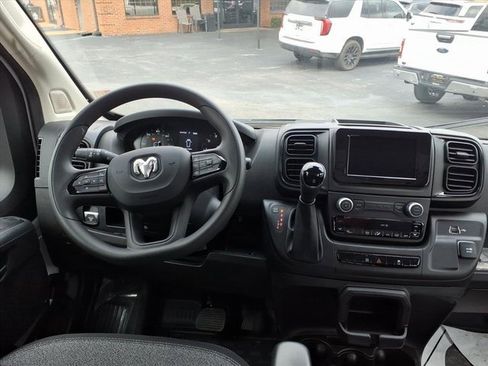 Used 2025 RAM ProMaster 2500 w/ Safety Group image 7