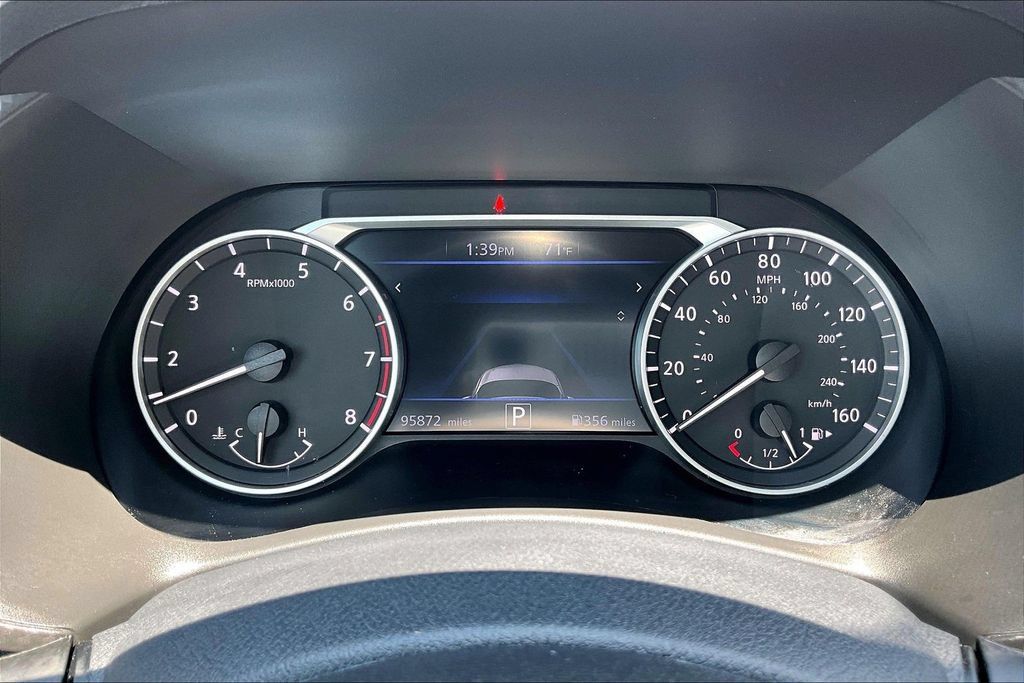 Used 2022 Nissan Sentra SV FWD image 20