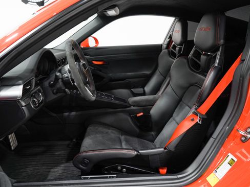 Used 2016 Porsche 911 GT3 RS RWD image 2