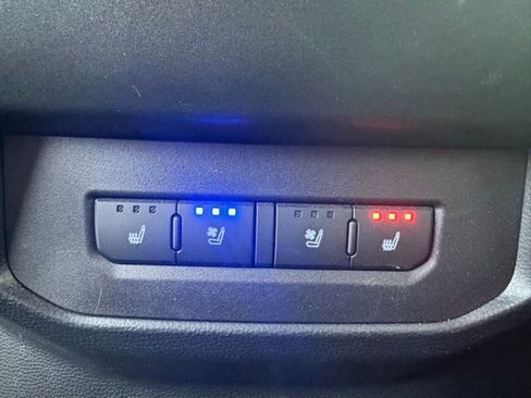 Used 2023 Toyota Tundra Platinum image 13