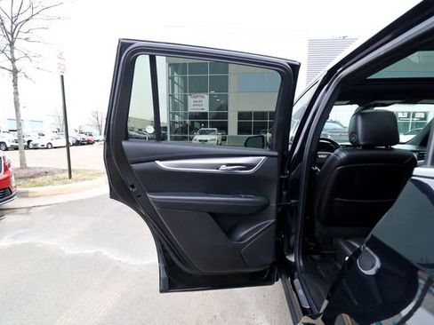 Used 2023 Cadillac XT6 Luxury image 37