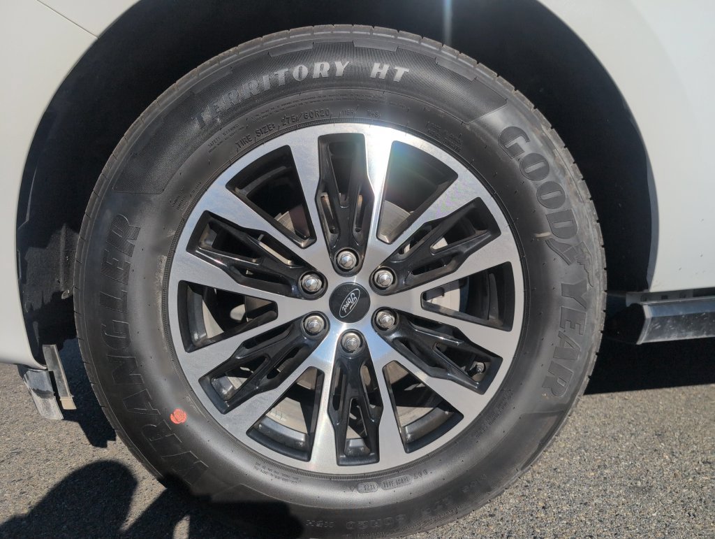 Used 2025 Ford Expedition Platinum AWD/4WD image 13