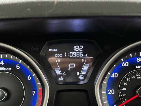 Used 2013 Hyundai Elantra Limited image 23